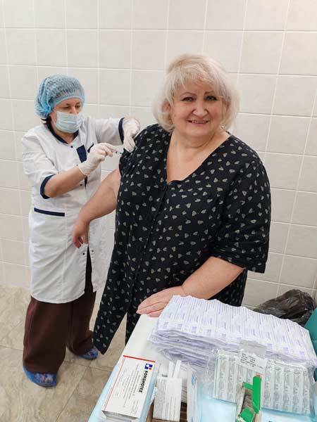 Вакцинация сотрудников поликлиники